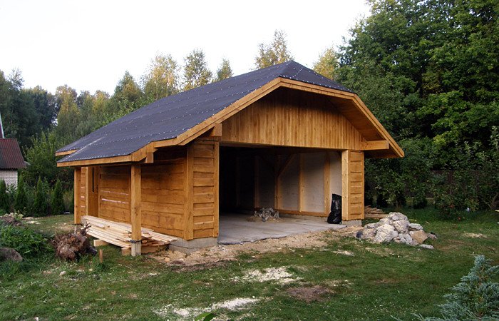 Wiaty, garaże, drewutnie, bramy, kolumny