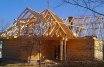 Domy całoroczne w technologii z bala - konstrukcja węgłowa